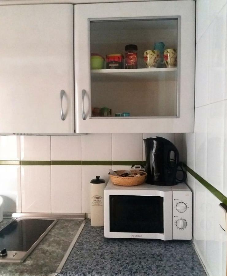טורבייחה Amazing Sunny Flat With Balcony Pool Two Mins From The Beach מראה חיצוני תמונה